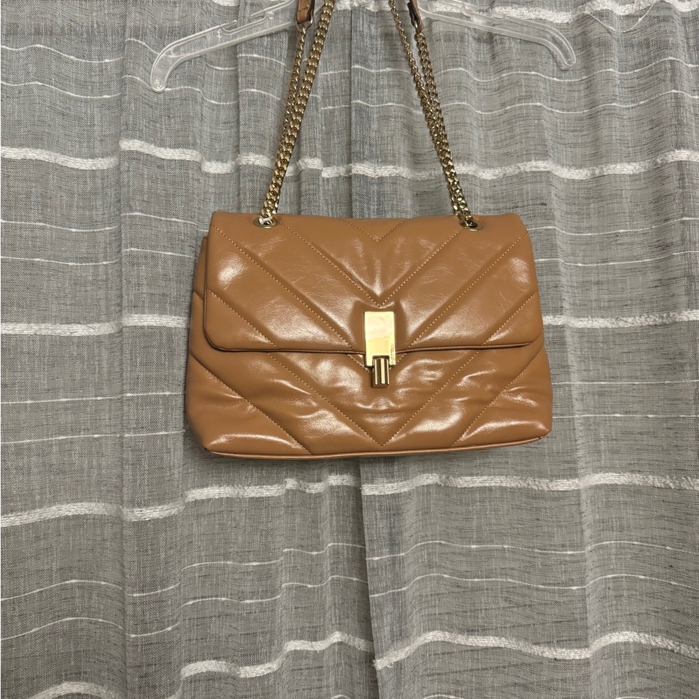 Elegant Tan Quilted Shoulder Bag